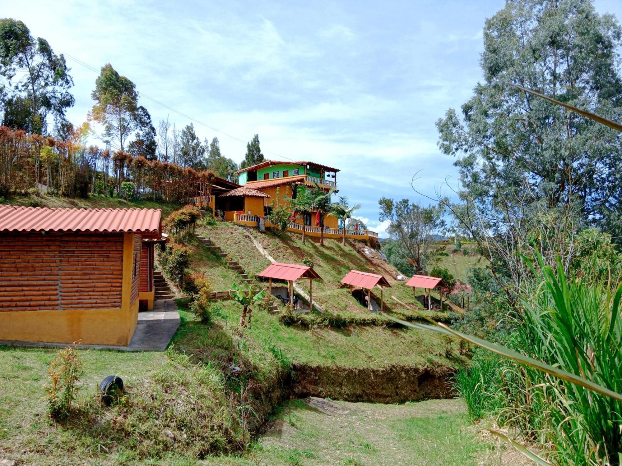 Vista Hermosa Eco Hostal Carmen de Viboral Exterior photo